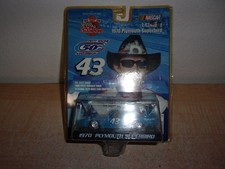1:43 Racing Champions 1970 Plymouth Superbird 43 Richard Petty