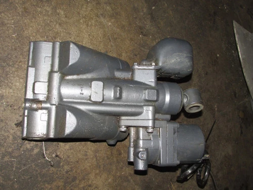 Yamaha 115hp 4 Stroke Outboard Tilt Trim Unit