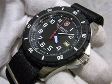 VICTORINOX SWISS ARMY 241674 Maverick Quartz Analog Watch Box Booklet Accessary