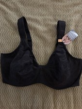 Women's Bali Bra 40DD Smoothing Cooling Great Lace Detail Black
