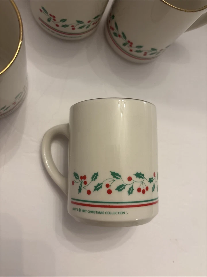 Vintage Arby's Holly Christmas Collection 8oz Mug 1987 Set of 4 - Image 3 of 3