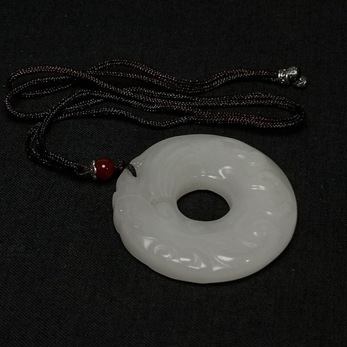 Colgante de 2 pulgadas antiguo chino blanco tallado dragón bestia Yu Bi colección de regalo - Imagen 4 de 9