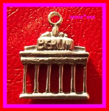 ꧁ BETTELARMBAND anhänger BERLIN wappen BRANDENBURGER TOR silber 835 VINTAGE ꧂