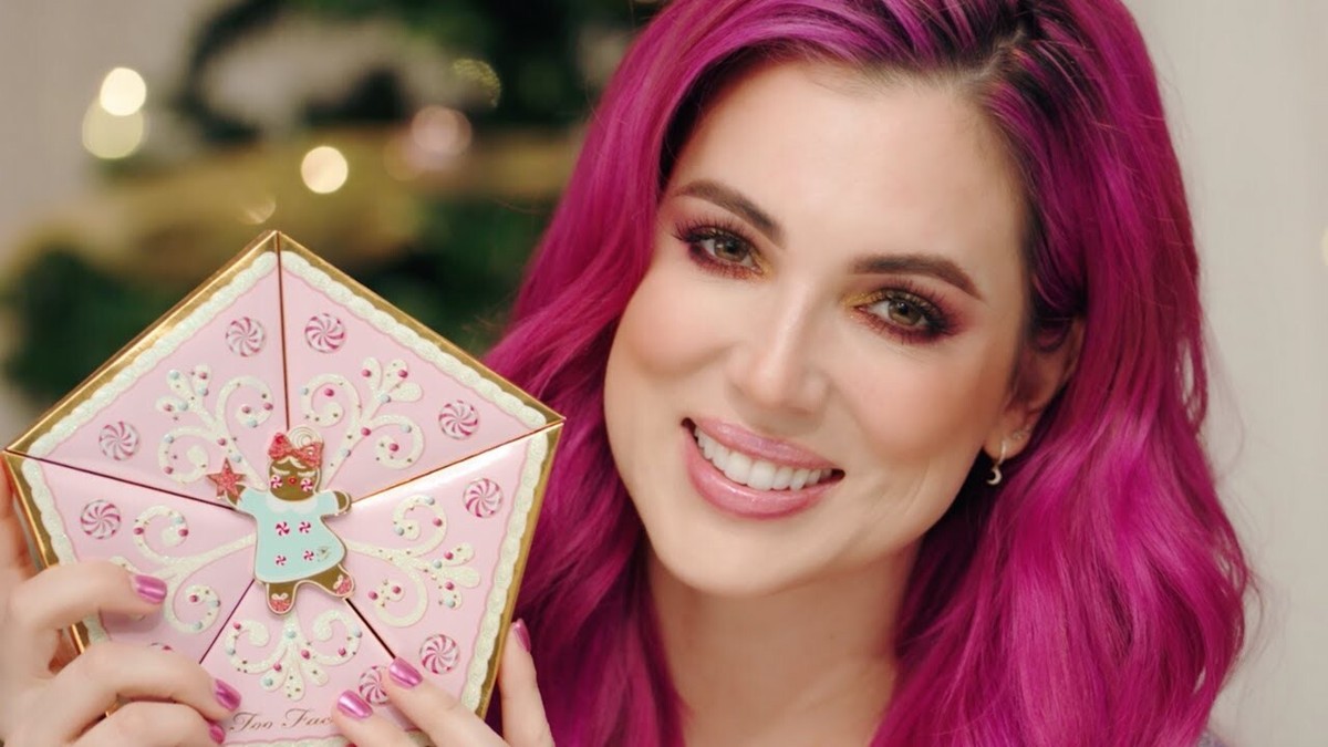 Too Faced Christmas Star Makeup Face & Eye Collection Set