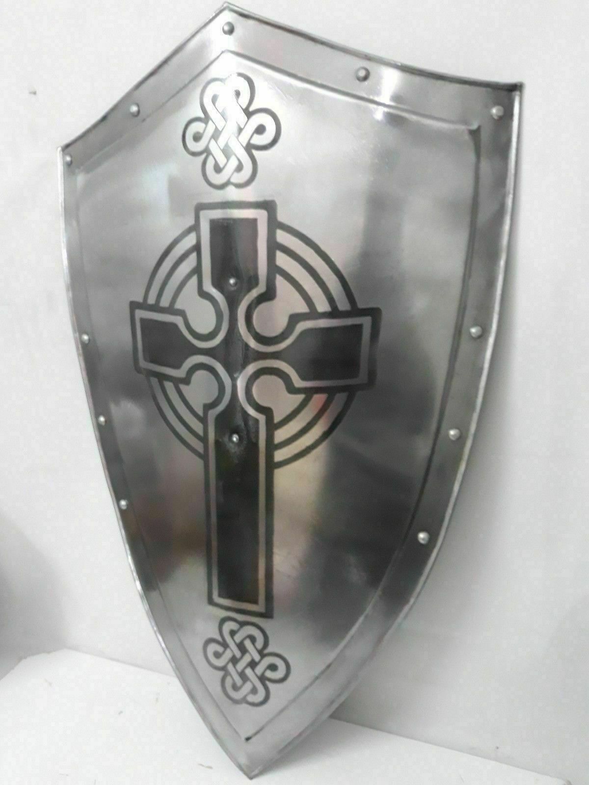 Foto 1 di 4