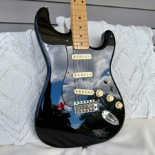 Squier ST-357 Stratocaster 1987 nera con collo in acero MIJ—E7!