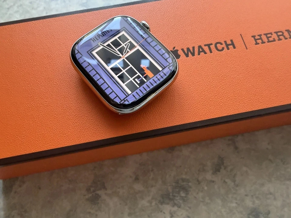 Apple Watch Hermès Series 10 / 46mm Silver Titanium / GPS & Cellular / GENUINE! - Image 3 of 4