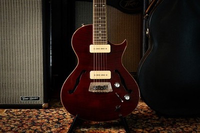 Epiphone Blueshawk Deluxe 2015 - Wine Red With Hardcase.