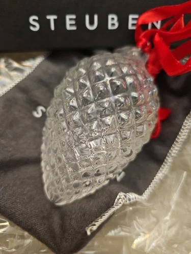 Steuben glass ornament pine cone in box with pouch