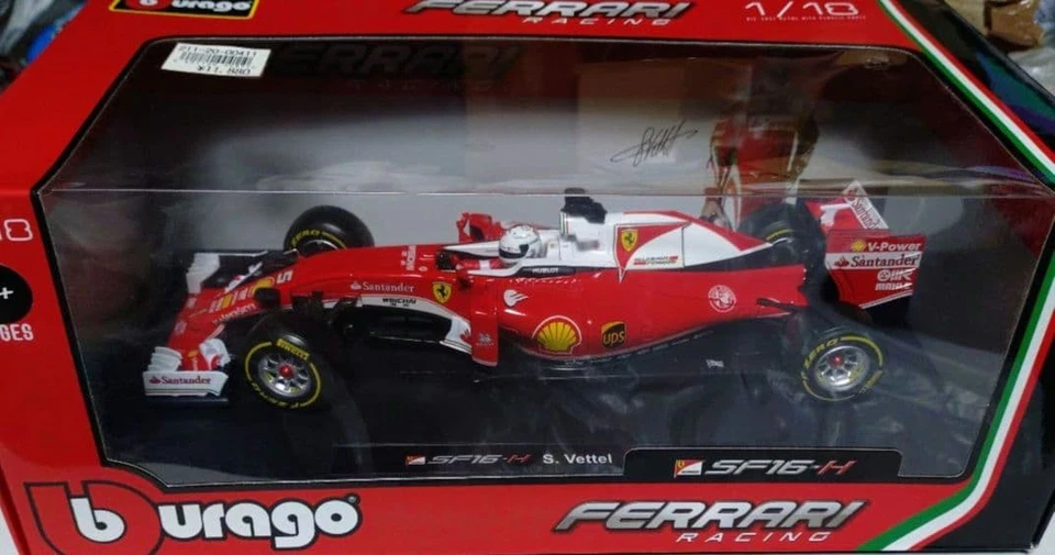 Modellino auto Burago Ferrari SF16-H scala 1/18 Sebastian Vettel driver nuovo - Immagine 2 di 4