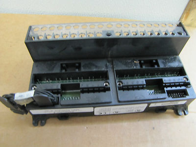 GE FANUC I/O MODULE BASE BARRIER TERMINAL IC670CHS001-E IC670CHS001E 44C715386