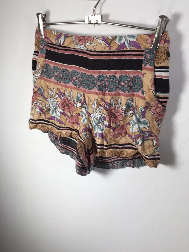 Element Women's Multicoloured Floral Patterned Shorts Size 8 W28-32 inch Rayon — 第 2/4 张图片