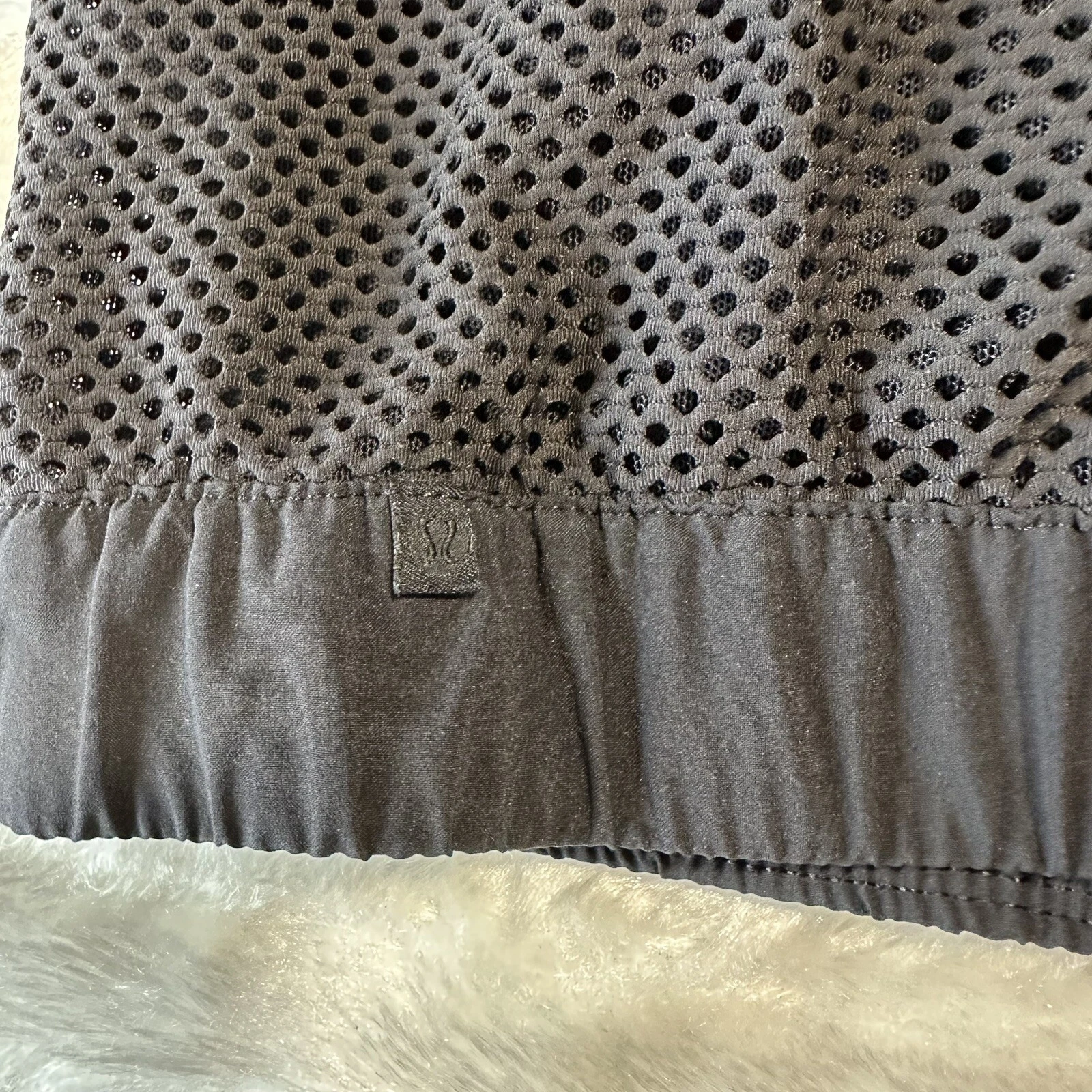 lululemon mesh perforated breathable yoga tank-top