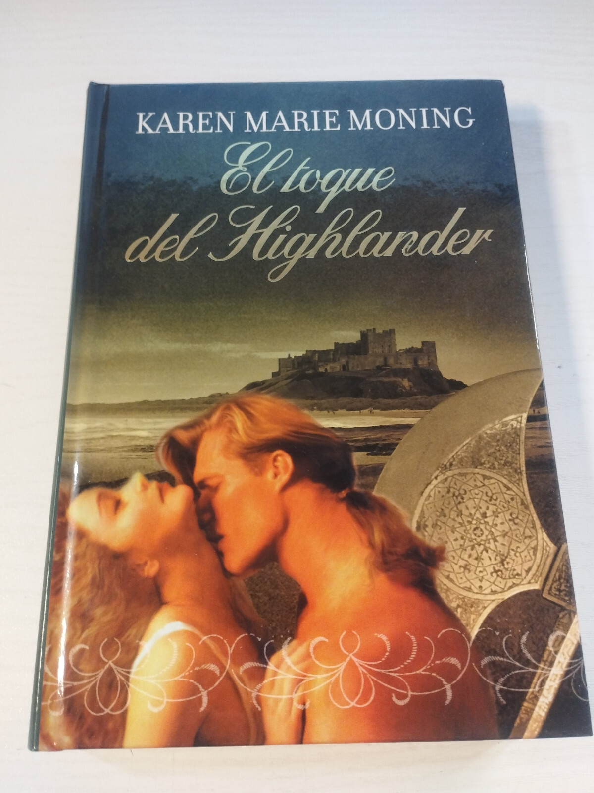 The Touch of the Highlander Karen Marie Moning RBA 2010 - BOOK Spanish 3T