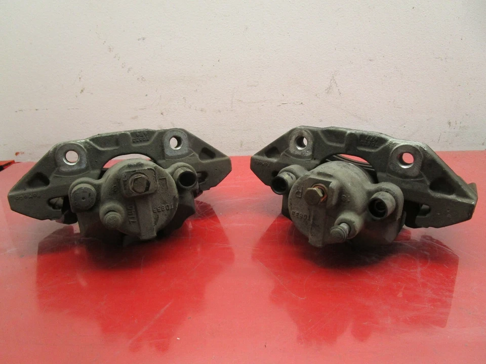 07-09 Juego de pinzas de freno traseras izquierda/derecha Lincoln Navigator Ford Expedition OEM Foto 3 de 4