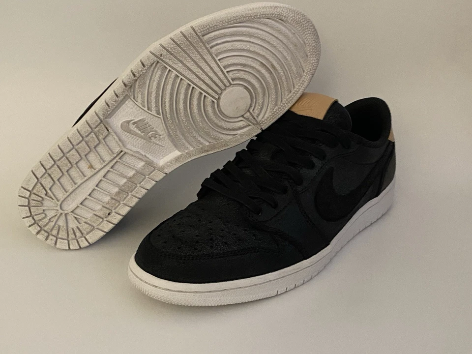Usado en Excelente Condición Air Jordan 1 Retro Bajo OG Premium Negro/Vachetta Tostado-Blanco 905136 010 Talla 9 Foto 3 de 4