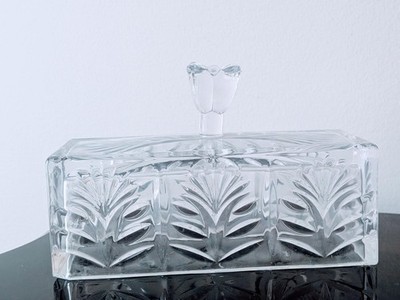 Fifth Avenue Vintage Portico Covered 1/4 Pound Butter Crystal Clear Industries
