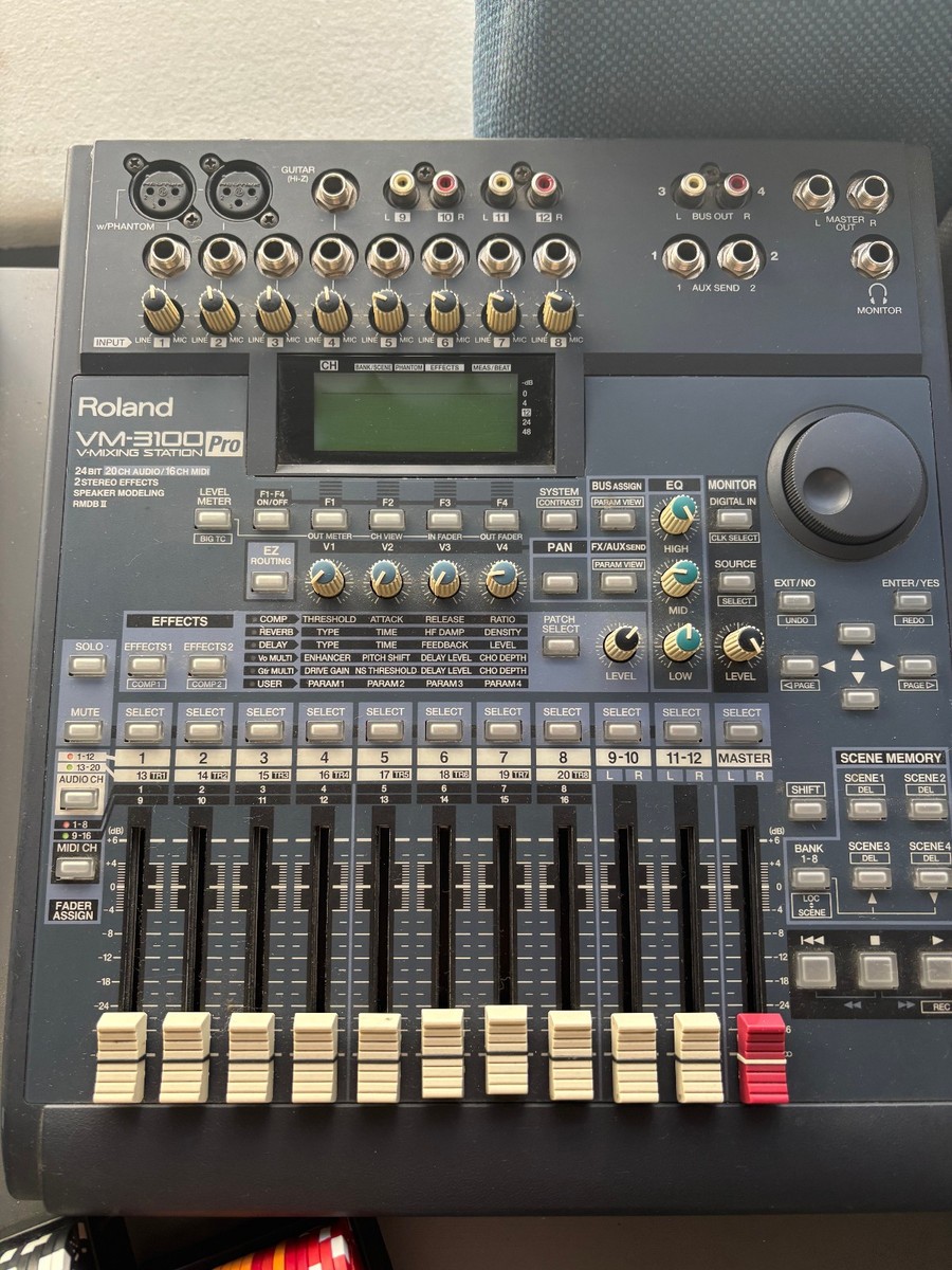 Roland VM-3100 Pro V-Mixing Station 24bit 20-Channel Audio/16
