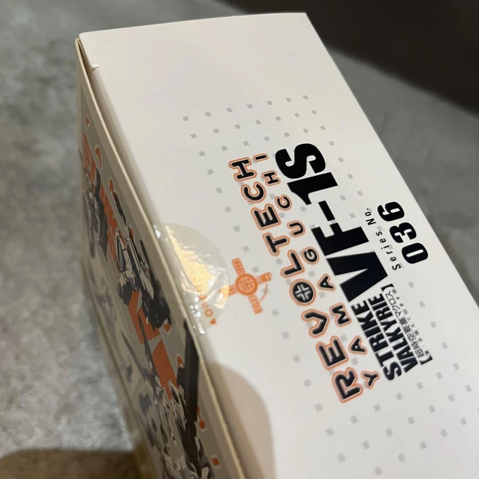 Revoltech Yamaguchi Super Dimension Fortress Macross Vf-1S 036 Kaiyodo - Image 3 of 4