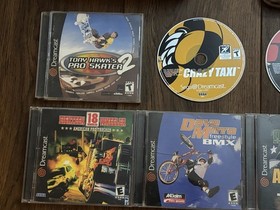 Sega Dreamcast Console Bundle - Tested Working - Controller VMU + 7 Games Lot