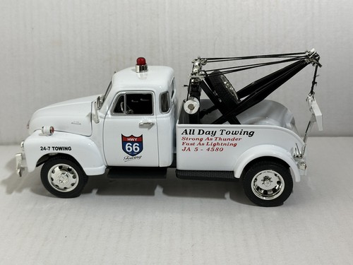 JADA SHOWROOM 1953 CHEVY WRECKER TOW TRUCK WHITE 1:24 DIECAST MODEL NEW NO BOX - Picture 11 of 12