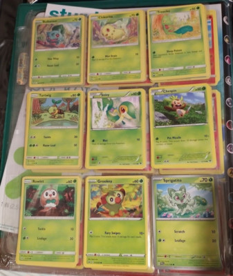 Pokemon Card 9 Card Grass-Starter Set: Bulbasaur Chikorita Snivy