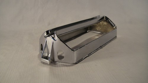 1971-1972 CADILLAC ELDORADO FRONT TURN SIGNAL PARKING LIGHT BEZEL - Foto 5 di 10