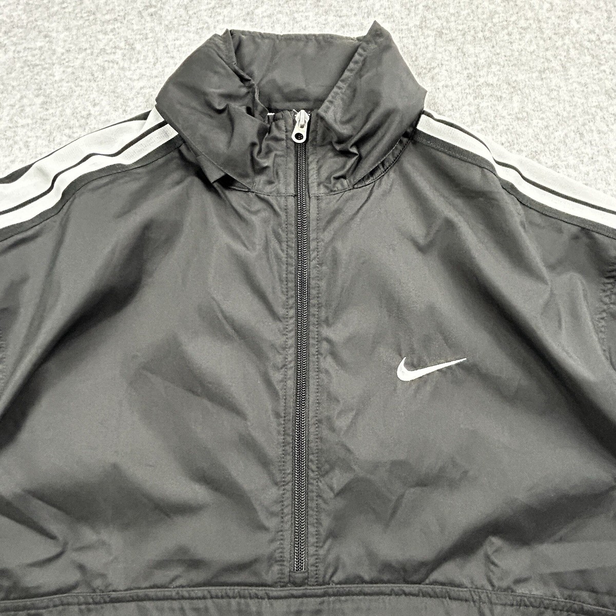 Nike Windbreaker Jacket Mens M Black White 1/4 Zip Hood Vented