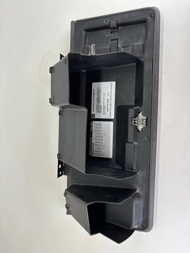 2005 Chevrolet Silverado 1500 Glove Box - Image 2 of 3