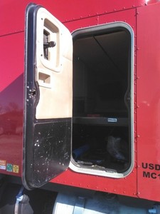 Replaces 2016 PETERBILT 579 COMPARTMENT DOOR 3748099