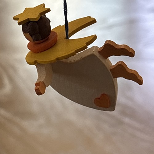 Floating Angel Handcrafted Ornament Graupner Holzminiaturen Family Erzgebirge - Picture 6 of 15