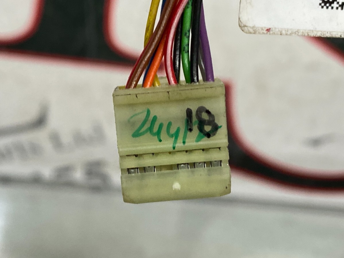 AS) GENUINE MERCEDES BENZ WIRING LOOM HARNESS PLUG CONNECTOR 