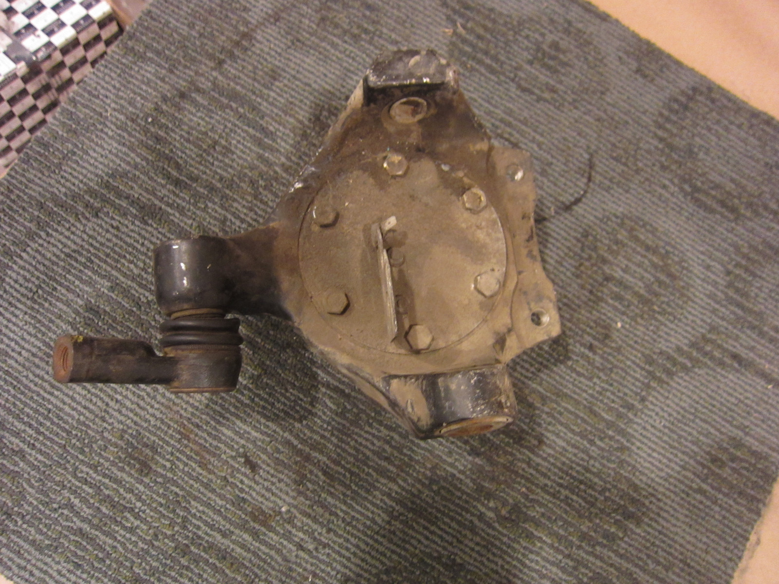 Ferrari 348 - LH Front Steering Knuckle With Wheel Bearing - P/N 145261