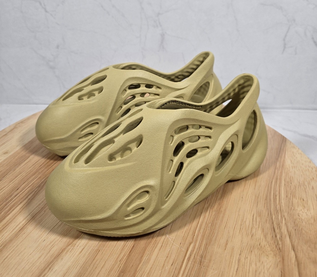 Adidas Yeezy Foam Runner Kids Sz 13K Sulfur Shoes | eBay