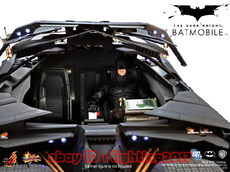 Hot Toys 1/6 Batman The Dark Knight TDK Batmobile Tumbler MMS69 Hot Toys 1/6 Batman The Dark Knight TDK Batmobile Tumbler MMS69