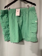 Women s Nike DM6247-363 Shorts Green S NWT