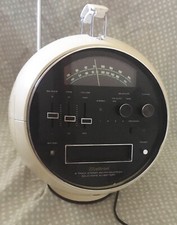 Vintage Weltron 2001 8 Track Player Radio White Space Ball
