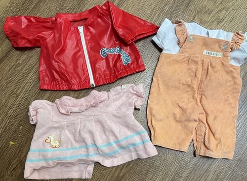 Vintage Older Lot of Cabbage Patch kids clothing