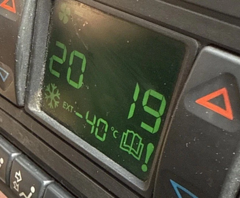 RANGE ROVER P38 1994-2002 HEATER CONTROL PANEL Part Number JFC 102540 - Image 3 of 3