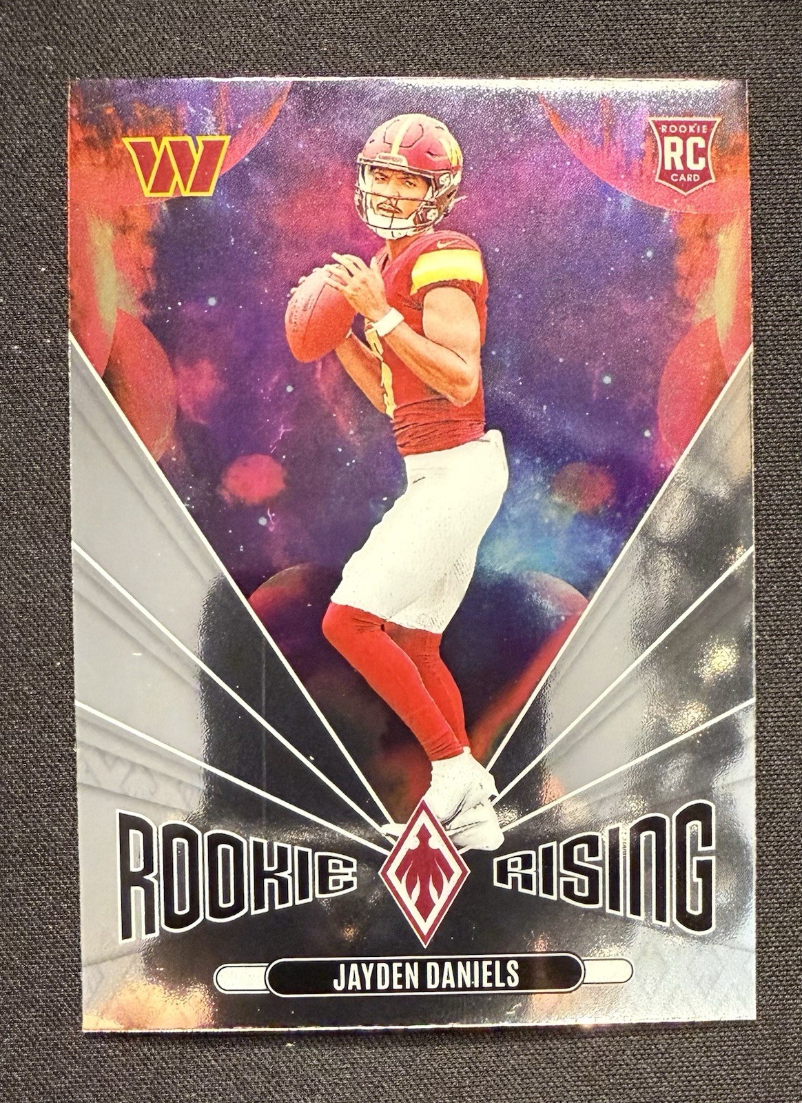 Jayden Daniels-2024 Panini Phoenix Rookie Rising RC #RR-JDS Commanders