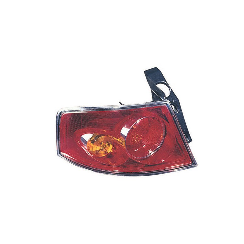 Feu arriere gauche Seat Ibiza 3 fissuration resolue grace a l'optique exterieure 6L1