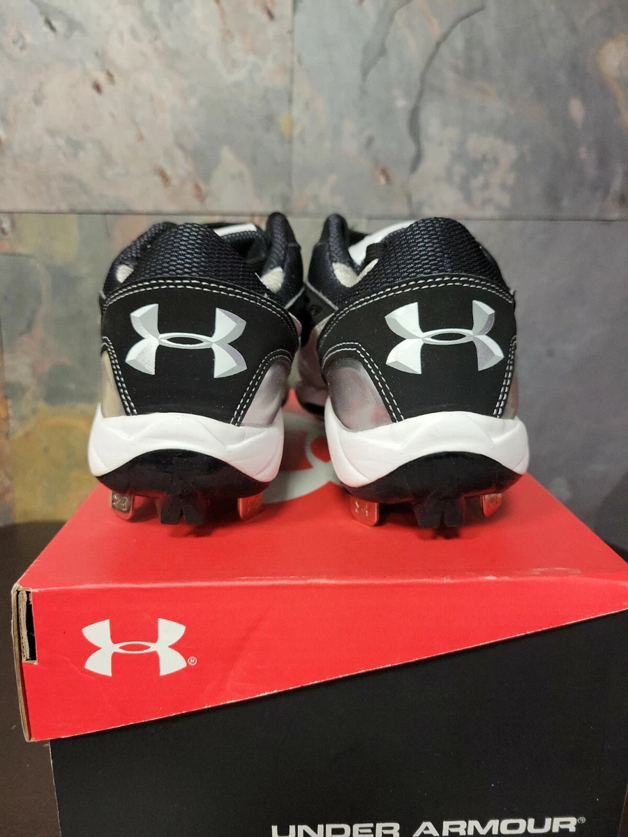 Under armour natural ii 2025 low baseball cleats mens
