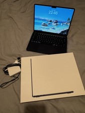 Apple MacBook Air 13" M5 2026 16GB RAM 512GB SSD Midnight 