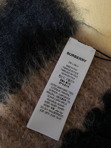 Foulard femme Burberry neuf rayure graphique tricot couleur chaud camel Italie - Photo 6/8