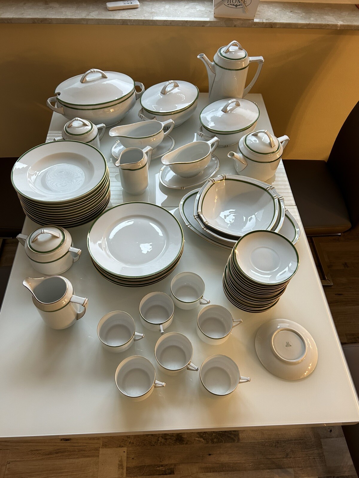 Umfangreiches Kaffee und Eßservice 1923-1929