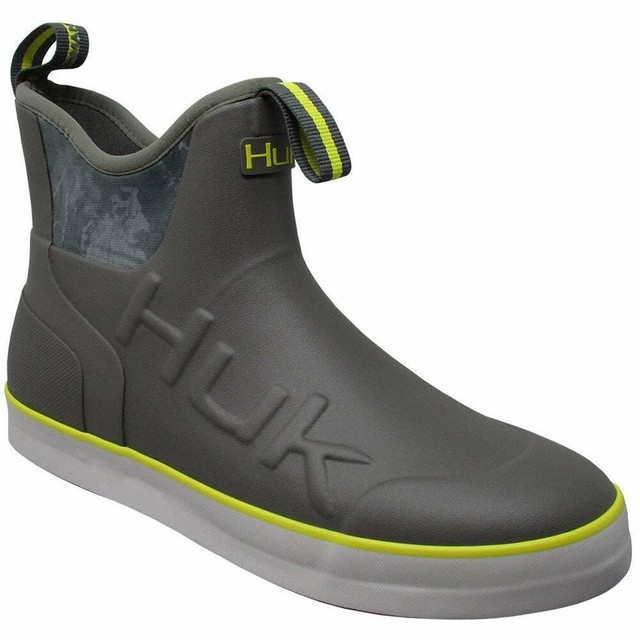 huk water shoes