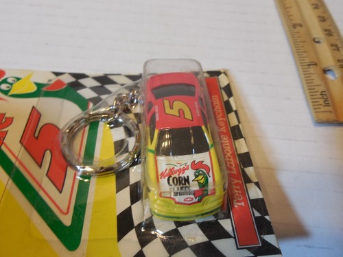 Vtg Terry Labonte #5 NASCAR Legends Of Racing Kellogg’s 1:87 Scale Key Chain NIP - Picture 7 of 10