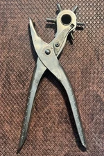 Maun Industries Revolving 6-Hole Leather Punch No. 2230 Made in England Used