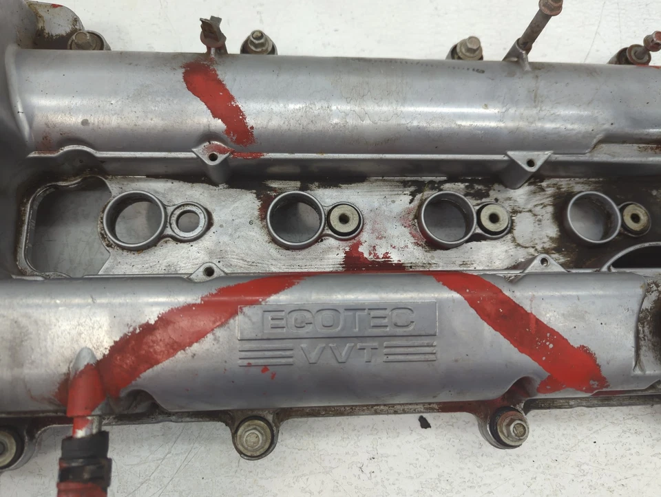 Cubierta de válvula de culata de motor Land Rover Range Rover 2015 K681D 2004 Foto 3 de 4