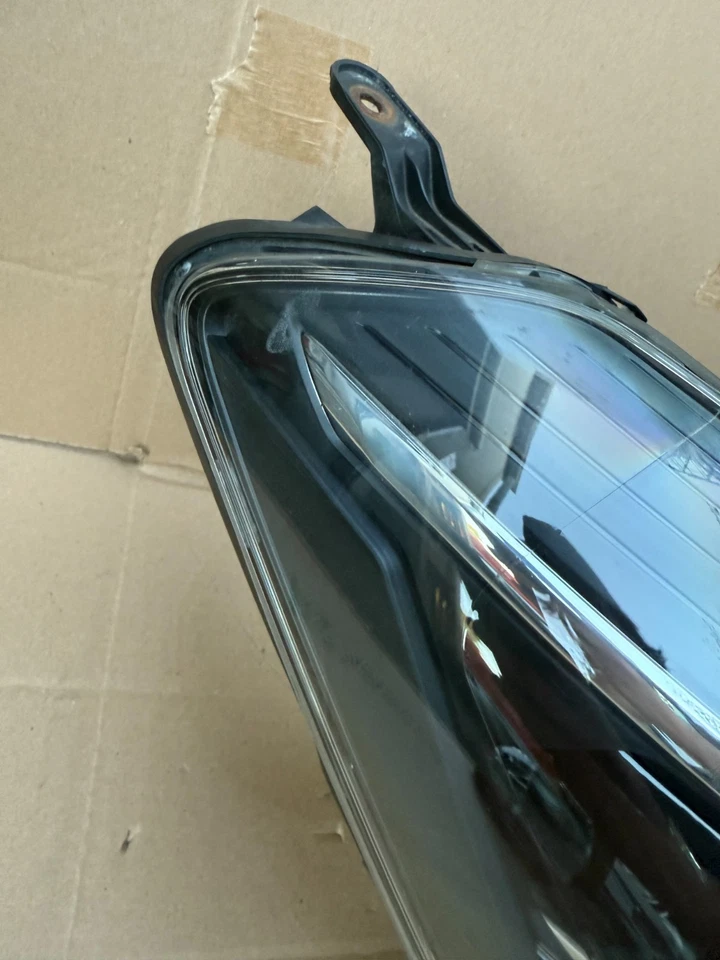 Scheinwerfer Rechts Headlight Toyota Yaris 3 III 2017- Original Koito 0D-197 - Bild 2 von 4